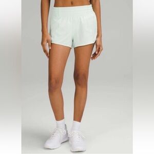Lululemon Women's Hotty Hot High-Rise Lined Short 2.5 - Size 4